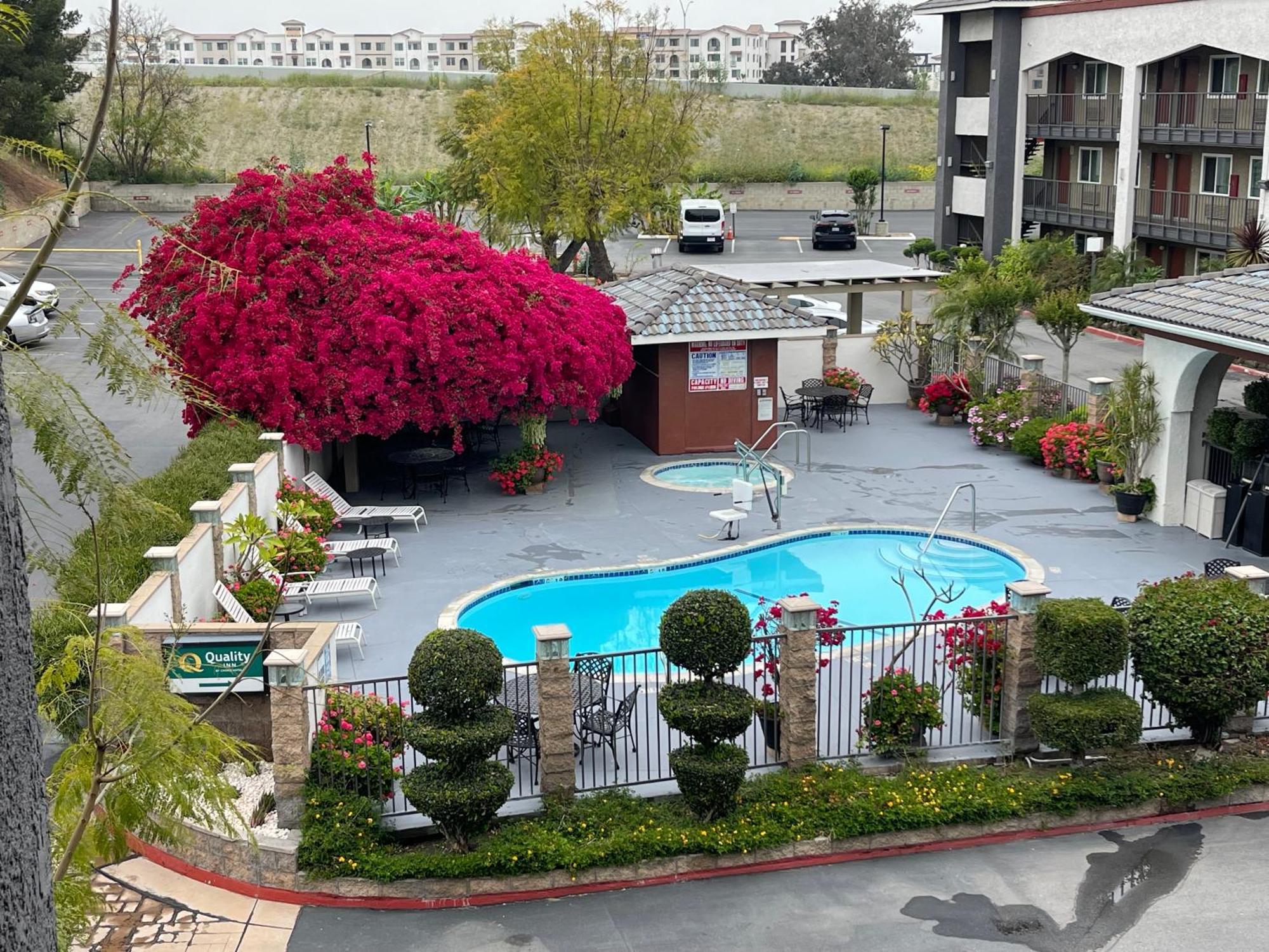 Quality Inn Ontario Airport Convention Center Kültér fotó
