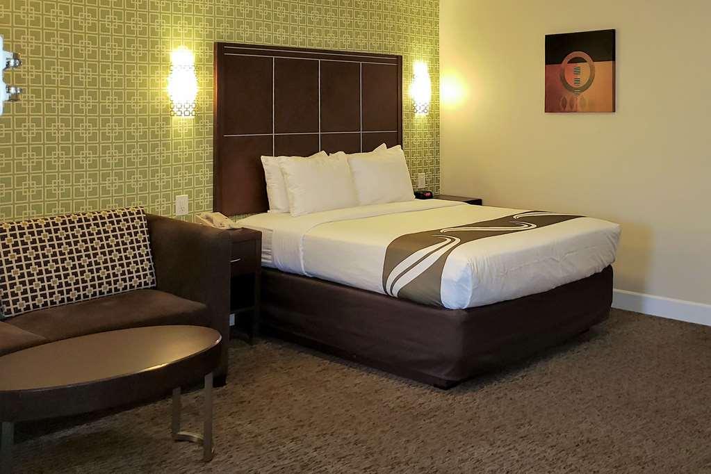 Quality Inn Ontario Airport Convention Center Szoba fotó