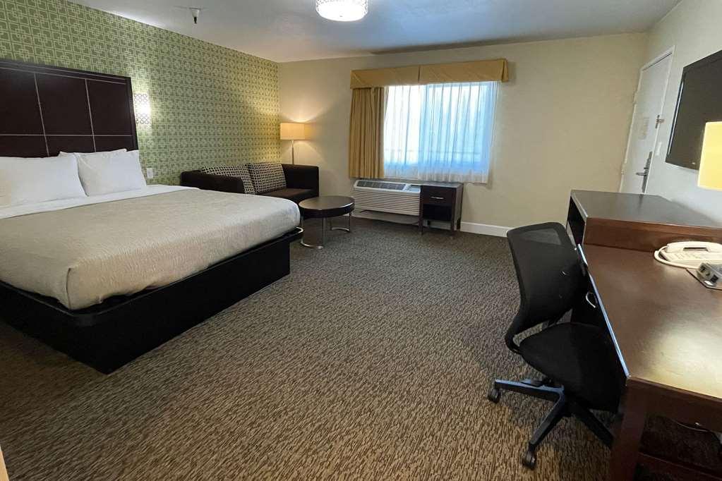 Quality Inn Ontario Airport Convention Center Szoba fotó